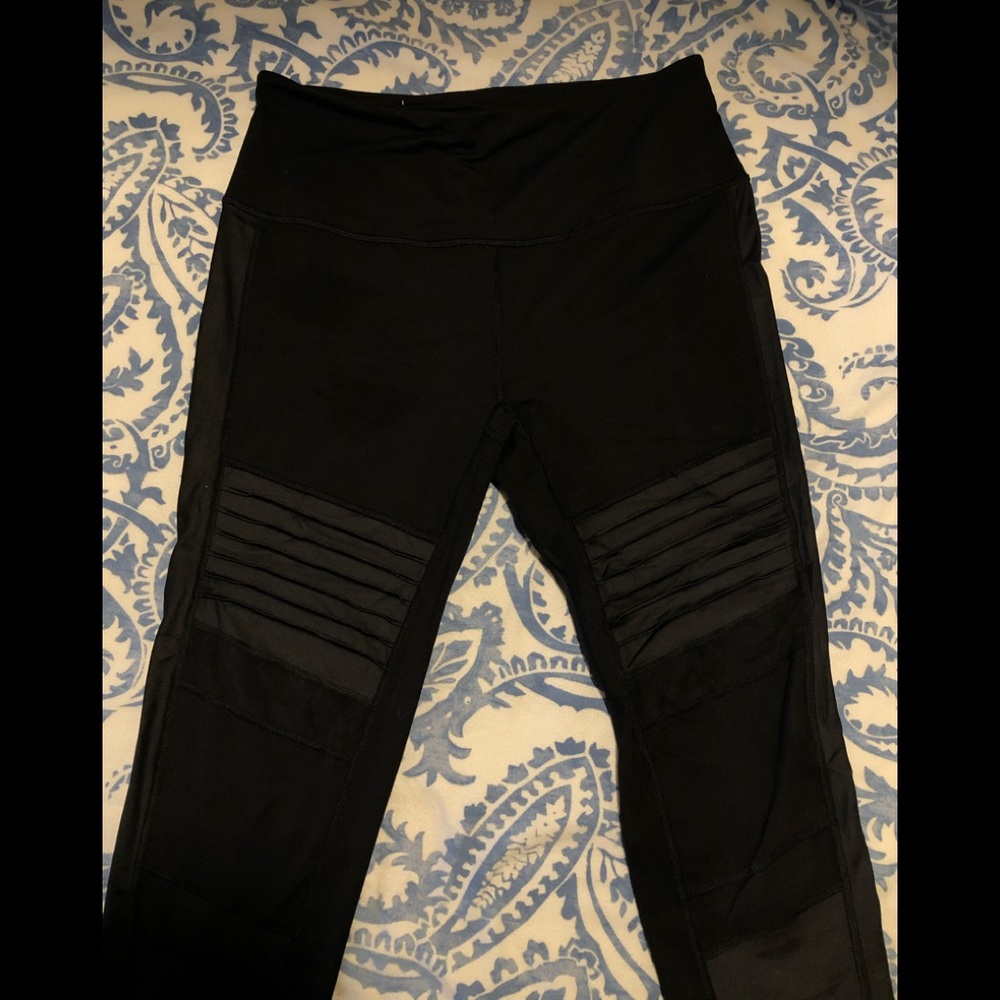 VS sport leggings